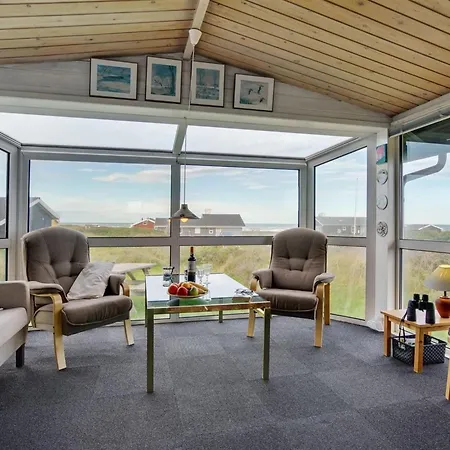 Miroslava - 140m From The Sea By Interhome Feriehus *